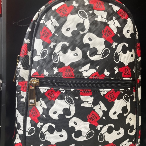 Peanut Snoopy backpack set & snoopy Charlie Brown Funko pop bundle - Picture 3 of 16